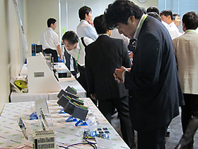 Display of new MECHATROLINK products